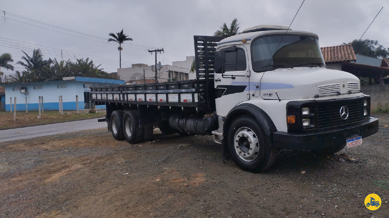 CAMINHAO MERCEDES-BENZ MB 1113 Carga Seca Truck 6x2 Sérgio Caminhões Repasse JOINVILLE SANTA CATARINA SC